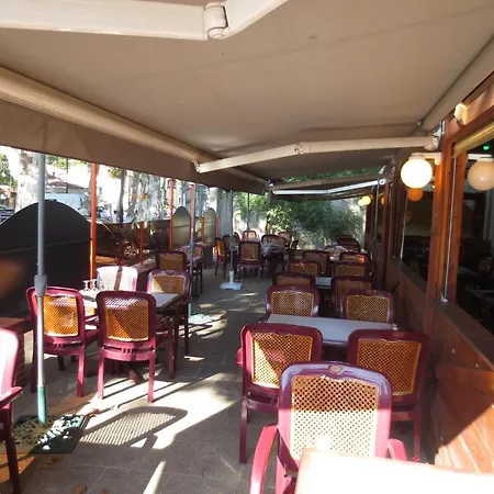 ホテル Hotellerie Du Centre Salies-du-Salat