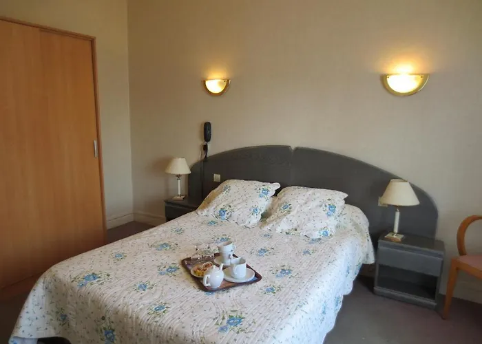 Hotellerie Du Centre Hotel